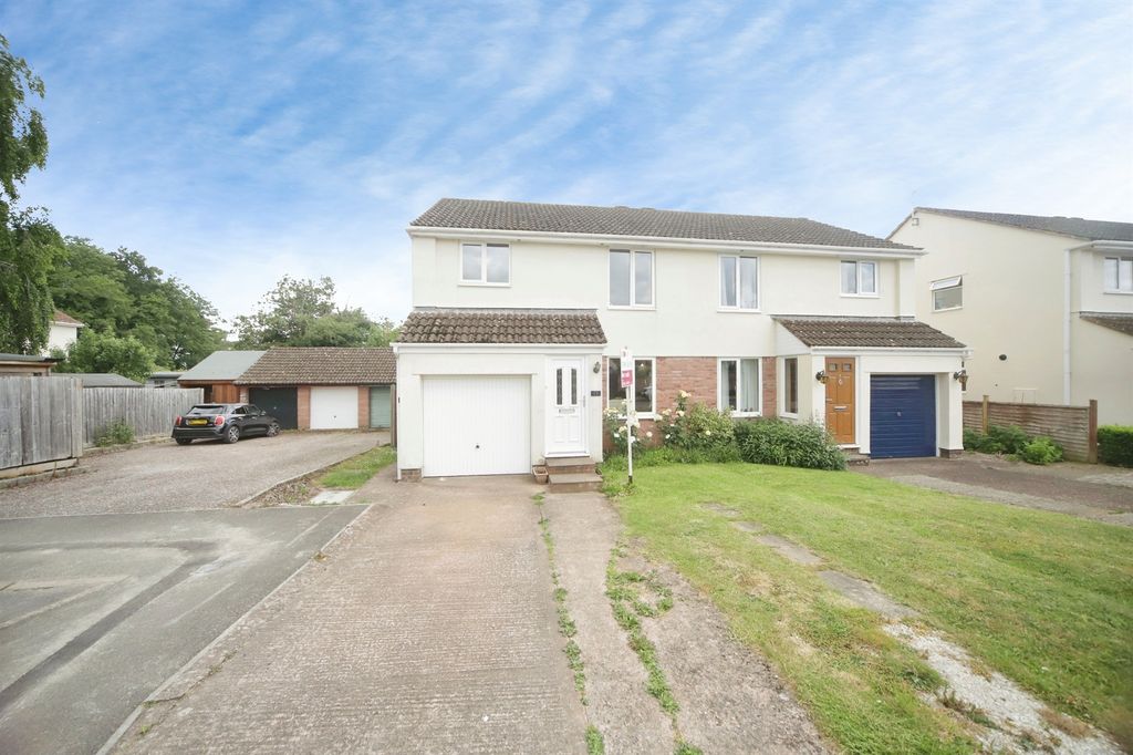 Property photo 1 of 20