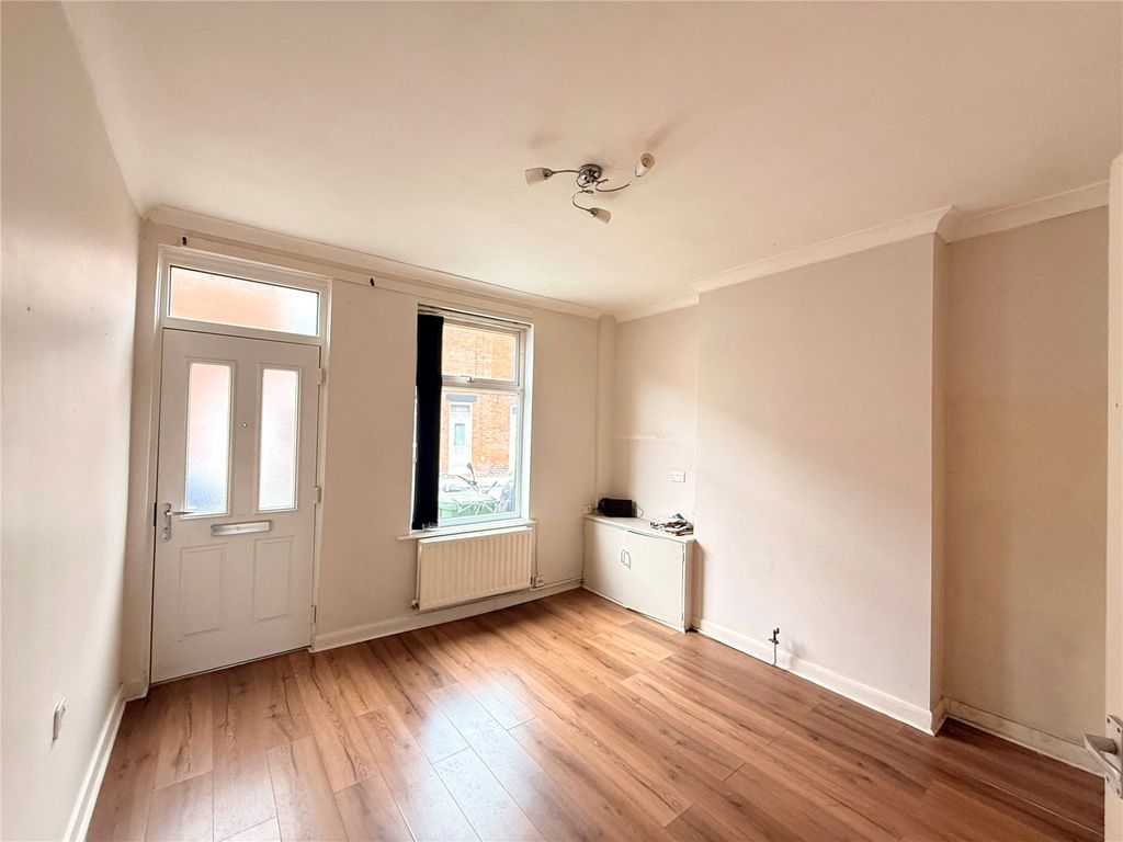 Property photo 2 of 11 Picture No. 09