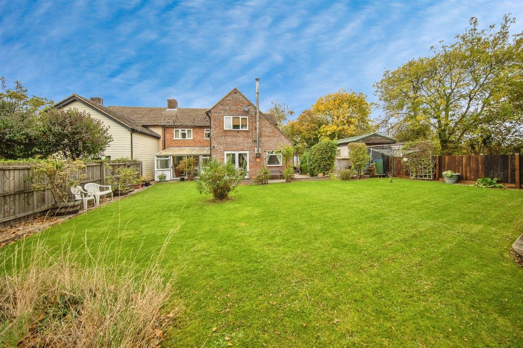 Property photo 2 of 17