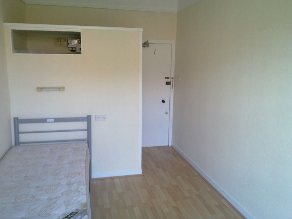 Property photo 3 of 4