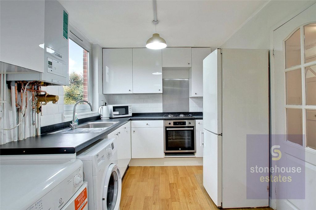 Property photo 1 of 14 Picture No. 23