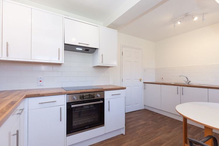 Property photo 2 of 8 220651
