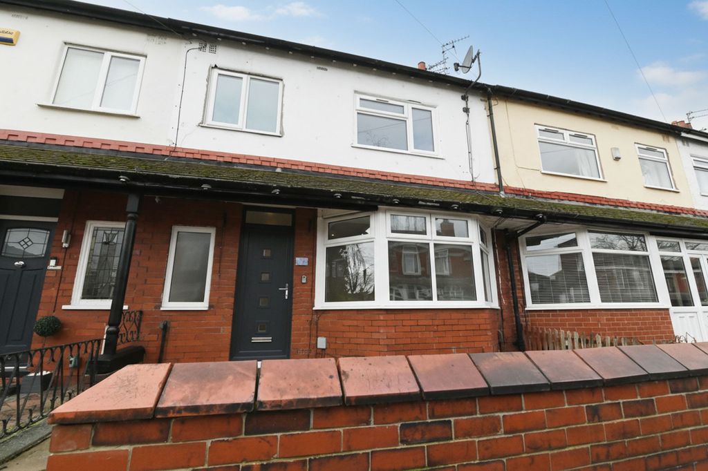 Property photo 2 of 18