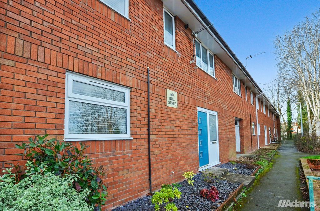 Property photo 2 of 34