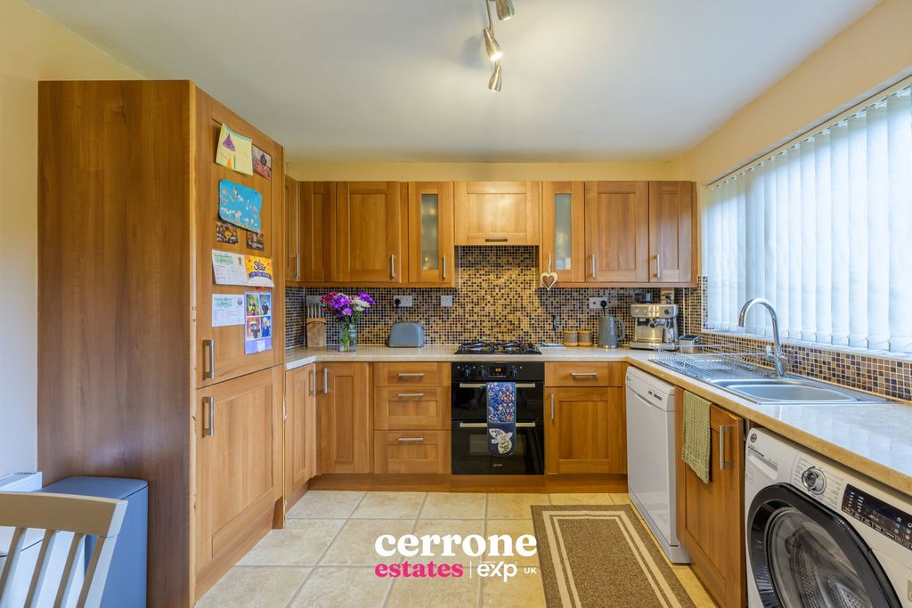 Property photo 3 of 22