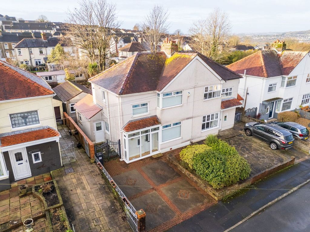 Property photo 3 of 26