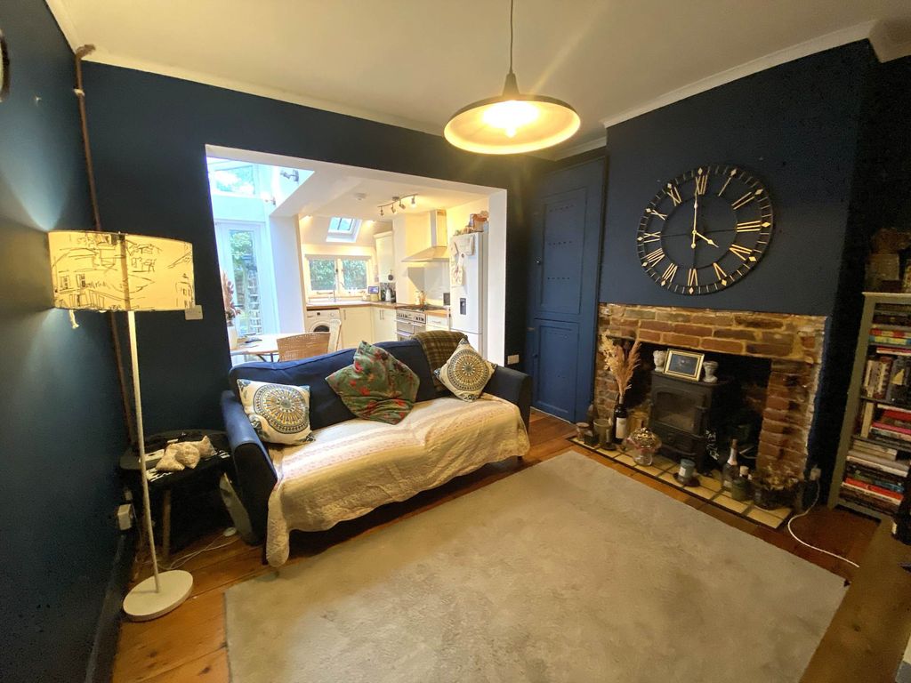 Property photo 2 of 11
