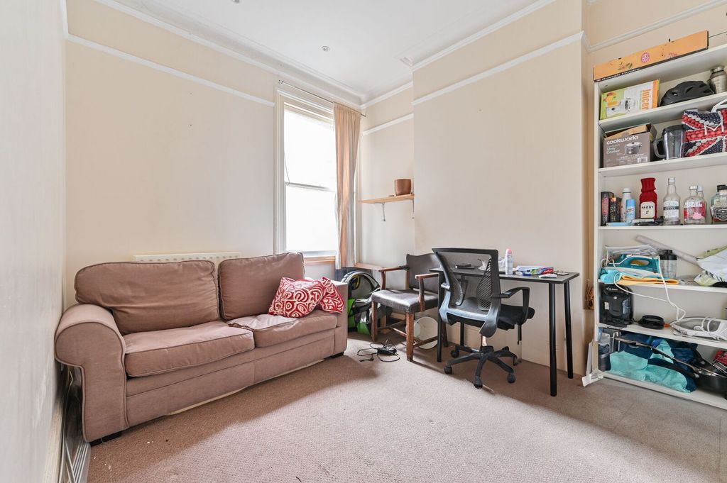 Property photo 2 of 7