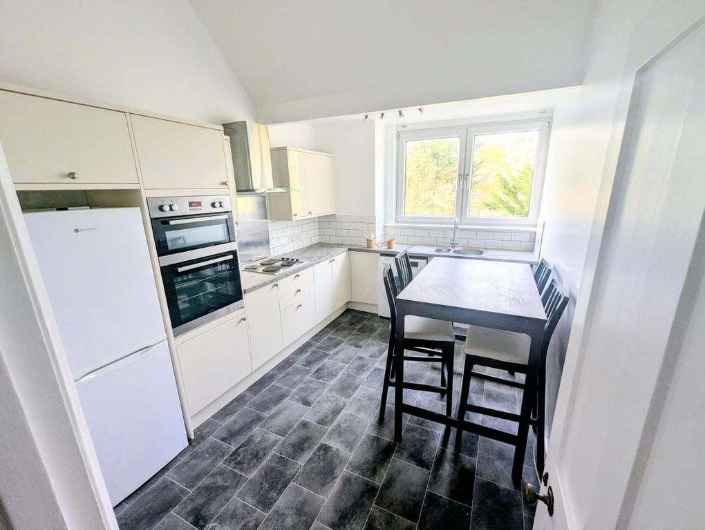 Property photo 3 of 8 Lettings Brook Green Holm Placekitchen.Jpeg