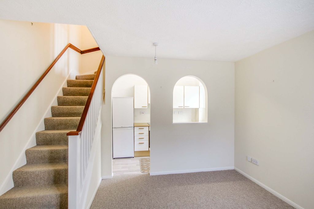 Property photo 3 of 5 Living Room