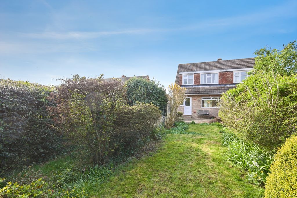 Property photo 2 of 15