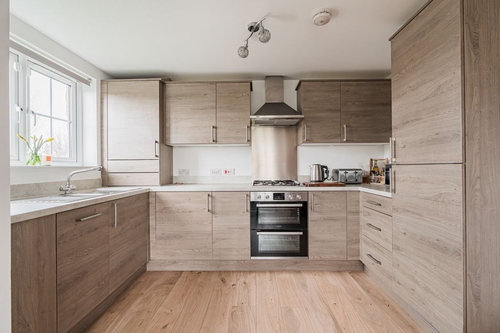 Property photo 3 of 20 Property Image 3