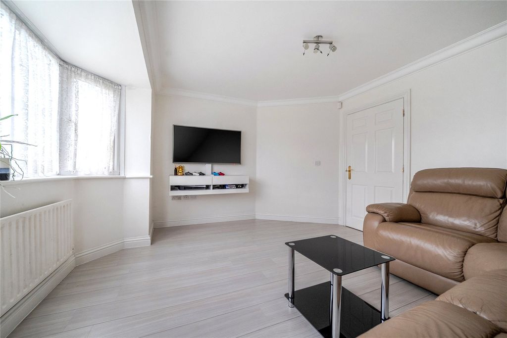 Additional image 42 of 6 bed country house for saleSandringham Drive, Dartford, Kent DA2