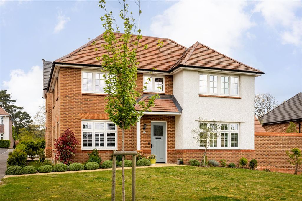 Additional image 20 of 4 bed detached house for saleAster Way, Haywards Heath RH17
