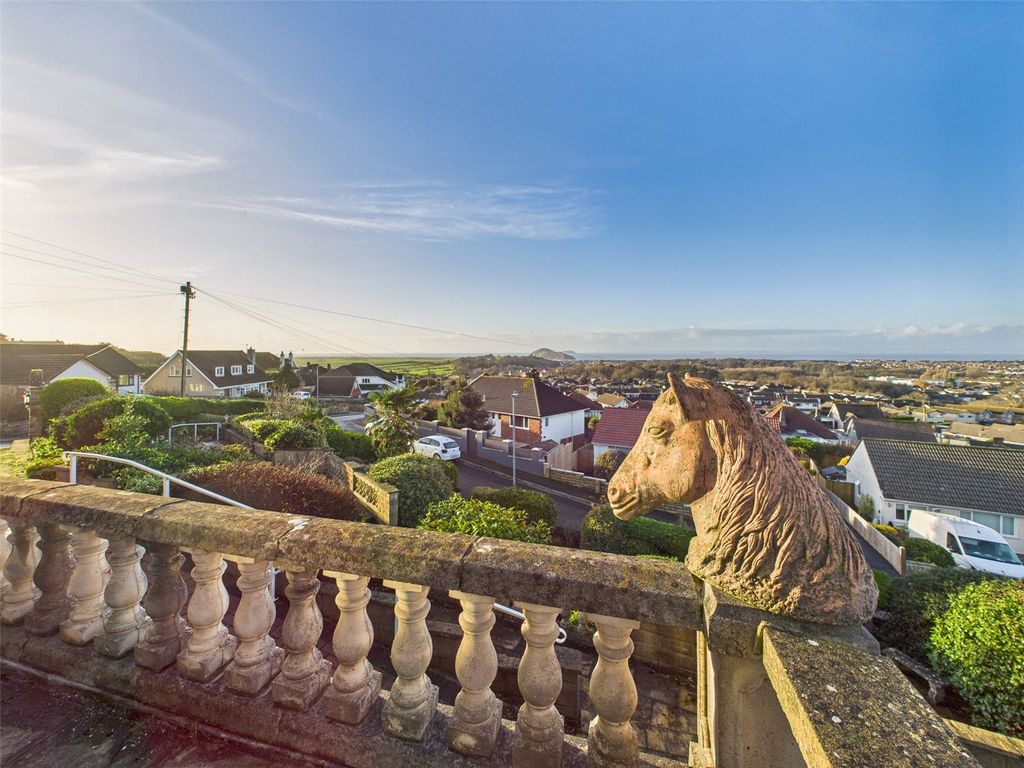 Property photo 2 of 23 Picture No. 22