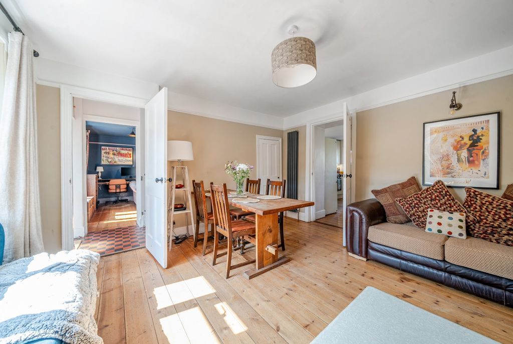 Property photo 3 of 19 Dining Room