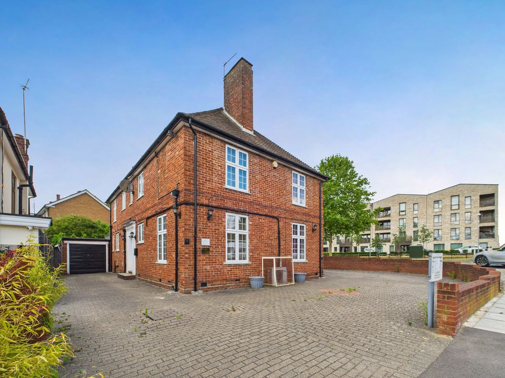 Property photo 2 of 16