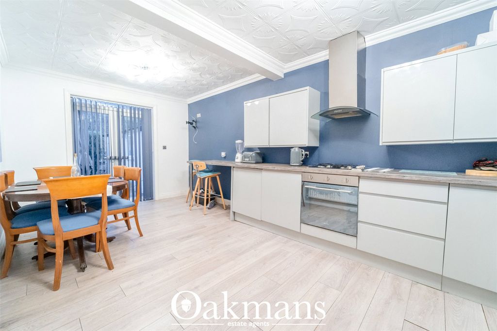 Property photo 2 of 28 Picture No. 33