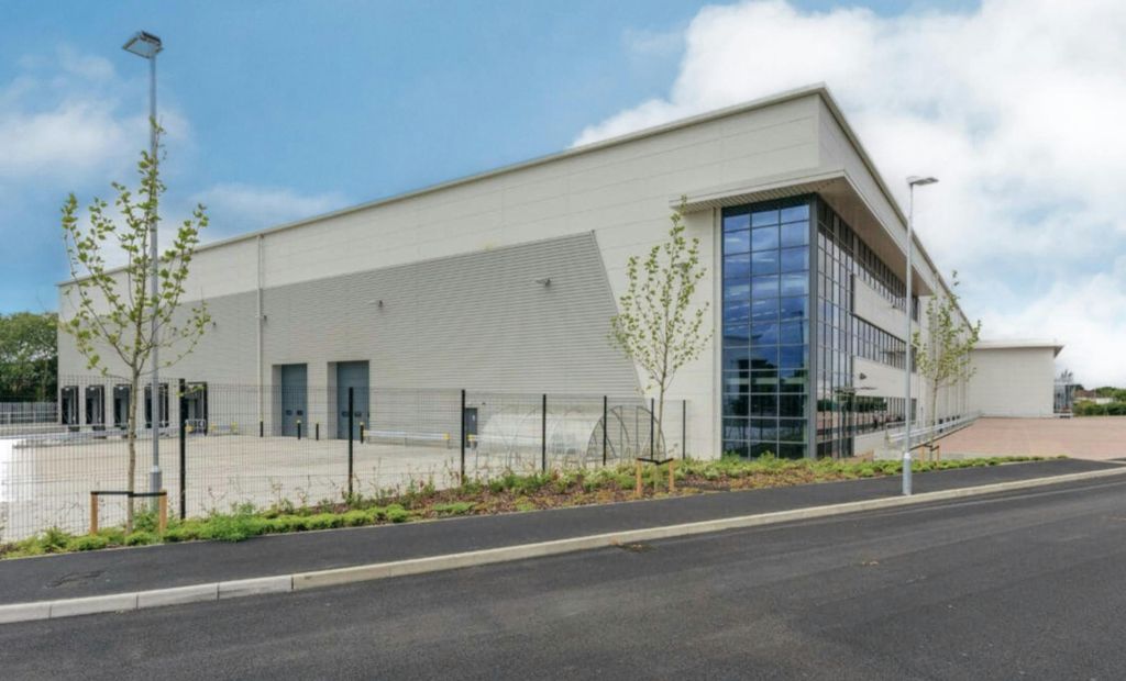 Property photo 1 of 7 Unit C, Gateway West London