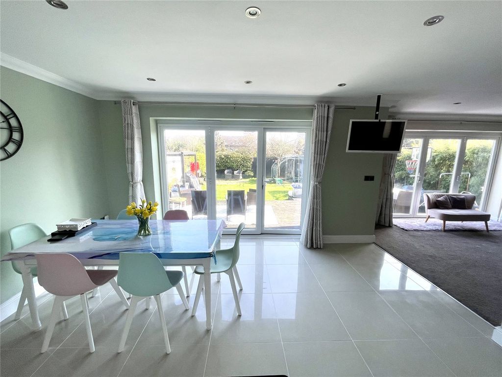 Property photo 3 of 26 Picture No. 14