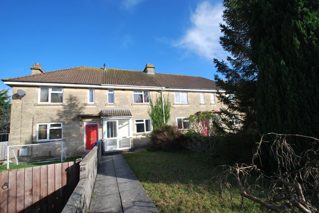 Property photo 1 of 8 Front