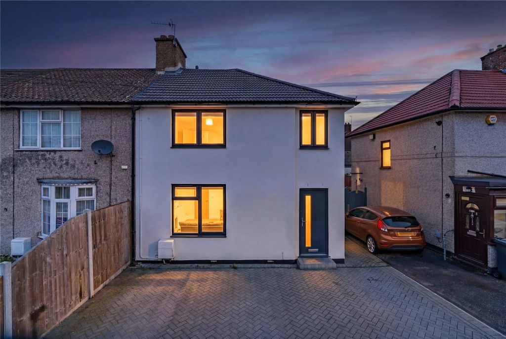 Property photo 1 of 32 Front