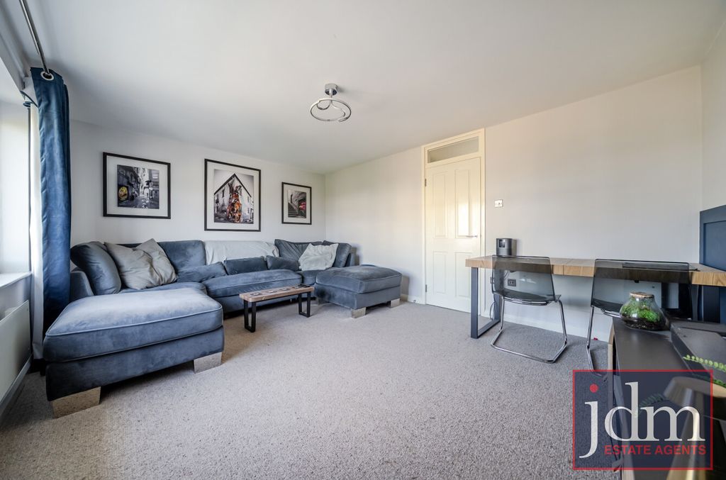 Property photo 1 of 8 9Ec5Eb64-8247-446...