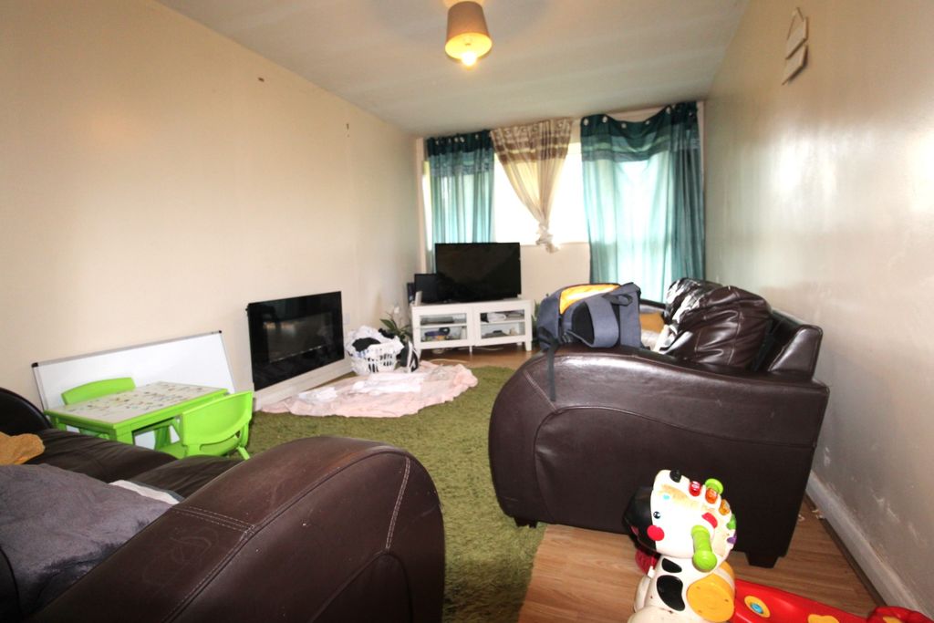 Property photo 2 of 6 Img_0300
