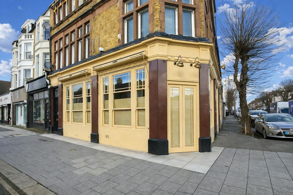 Property photo 1 of 19 Cf10A37d-5476-466A-B45c-0449452Bd2Aa.Png