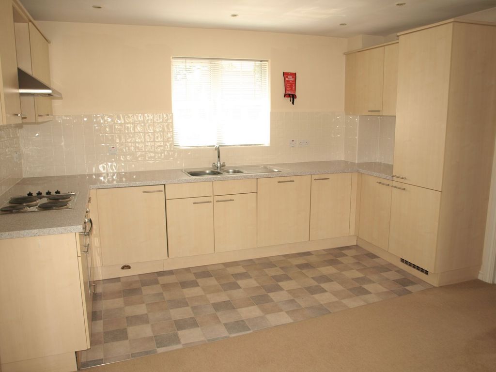 Property photo 3 of 7 Kitchen Area