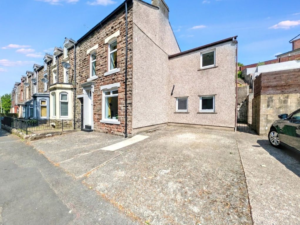 Property photo 1 of 22