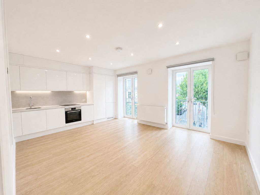 Property photo 1 of 8