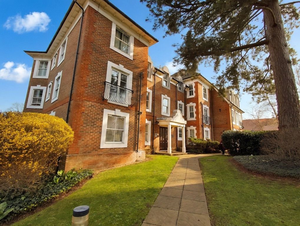 Property photo 1 of 5