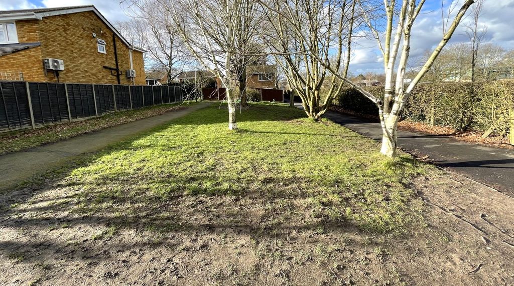 Property photo 1 of 3