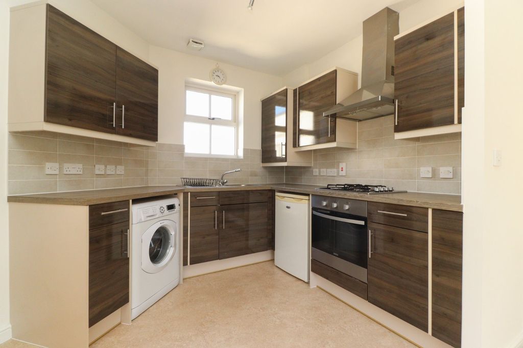 Property photo 3 of 12 Picture 3