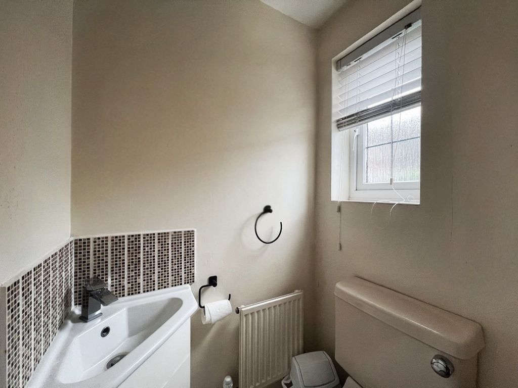 Property photo 3 of 12