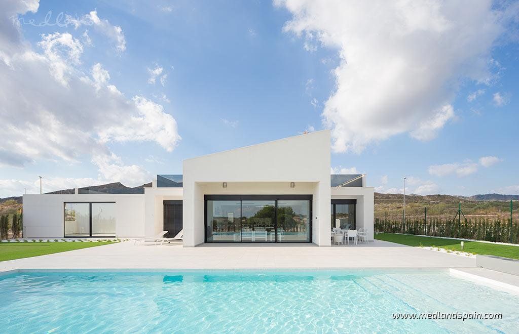 Property photo 1 of 13 Exclusive One-Storey Villa On The First Line Of Golf In Murcia