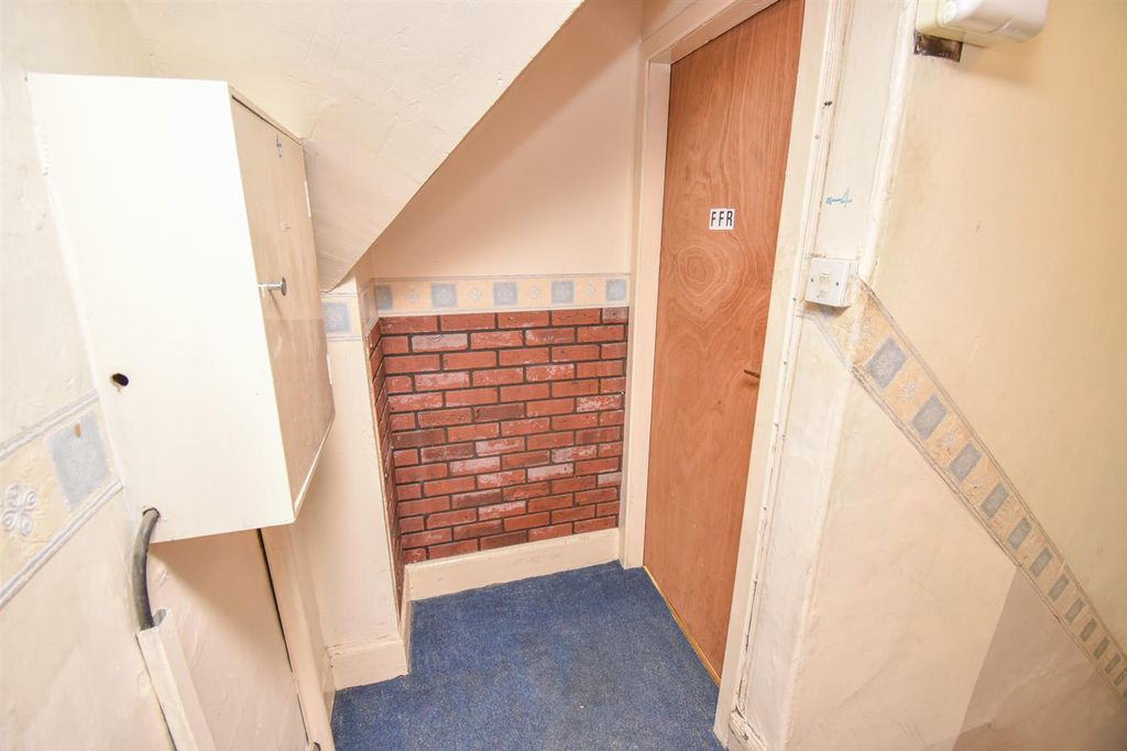 Property photo 2 of 9 Communal Hall