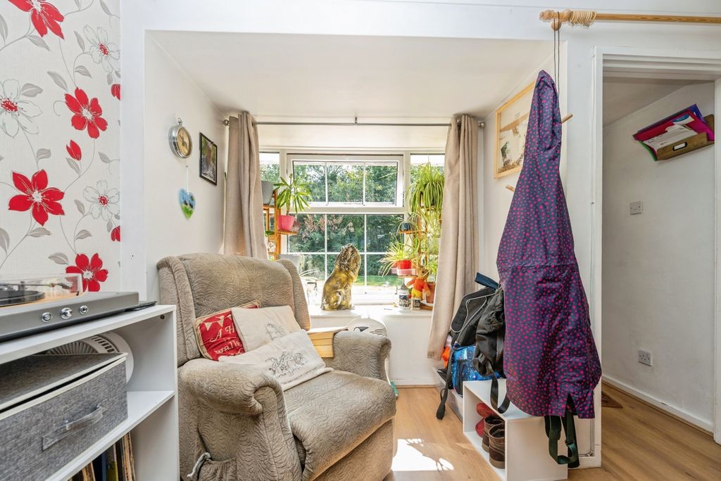 Property photo 3 of 12 Pbox-Img.Jpg