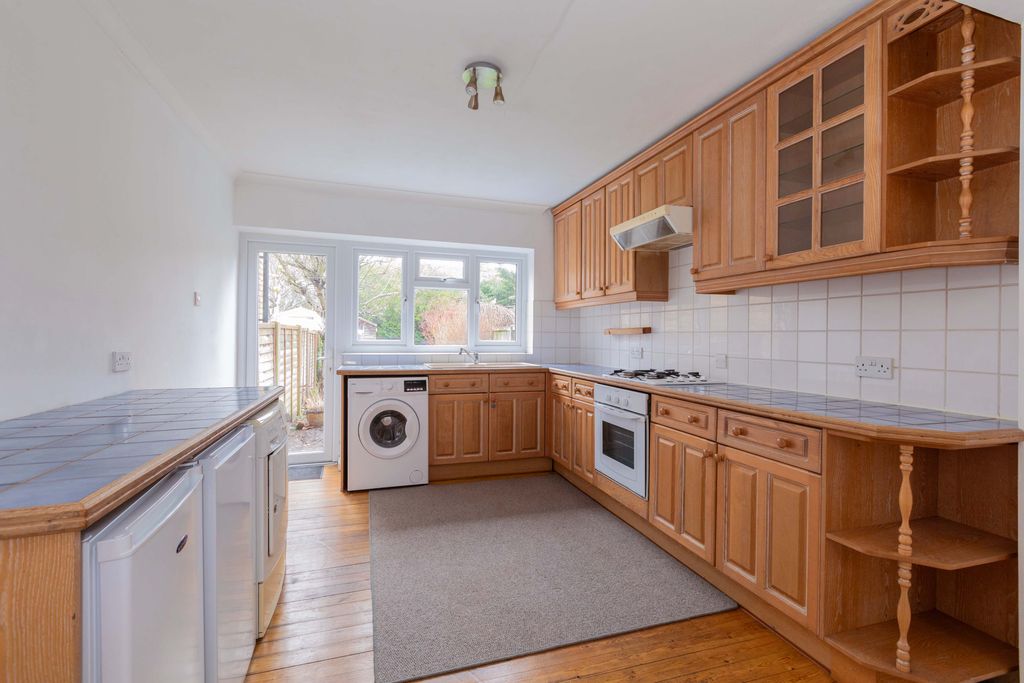 Property photo 2 of 16 11 Norfolk Park Cottages-10