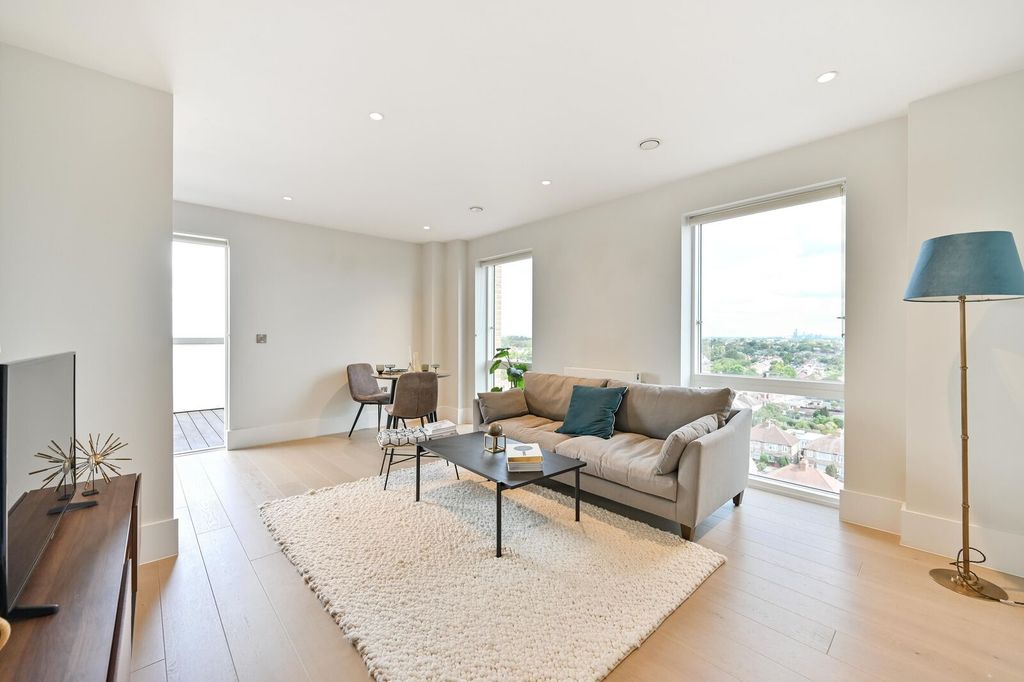 Property photo 1 of 31