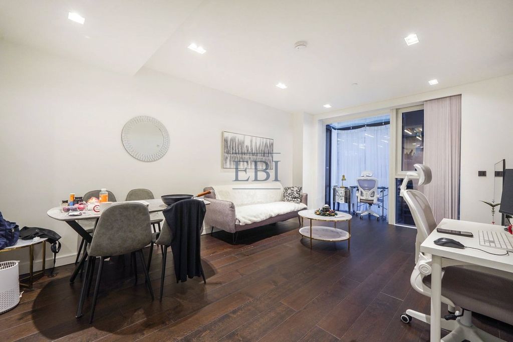 Property photo 1 of 16 Picture No. 17