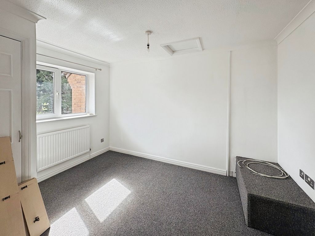 Property photo 2 of 9 Dining Room