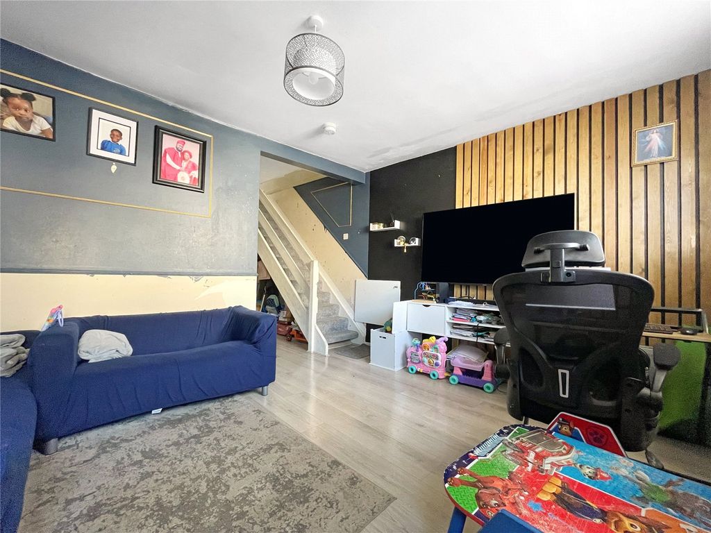 Property photo 2 of 10 Picture No. 08