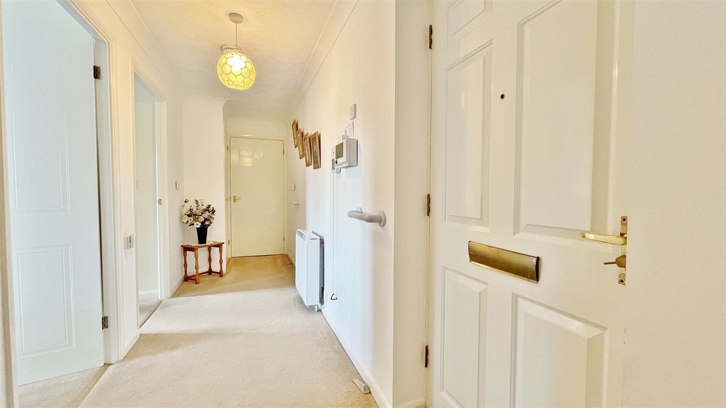 Property photo 3 of 15 Hallway