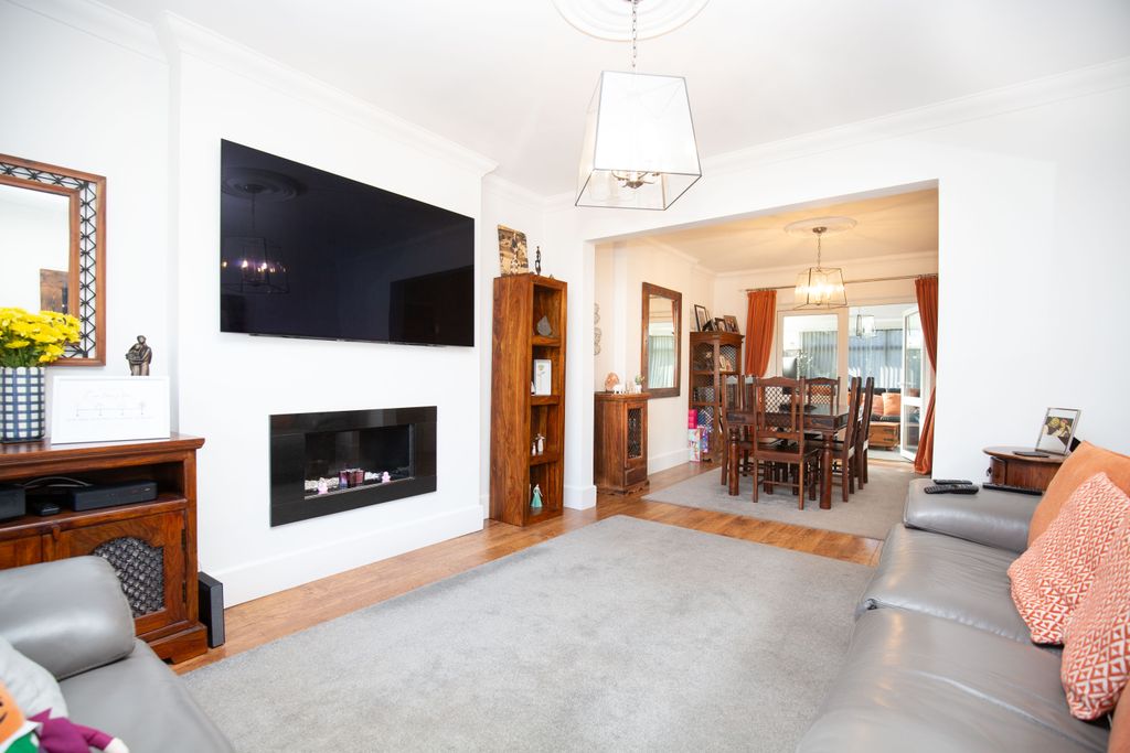 Property photo 3 of 22 Mw-8454