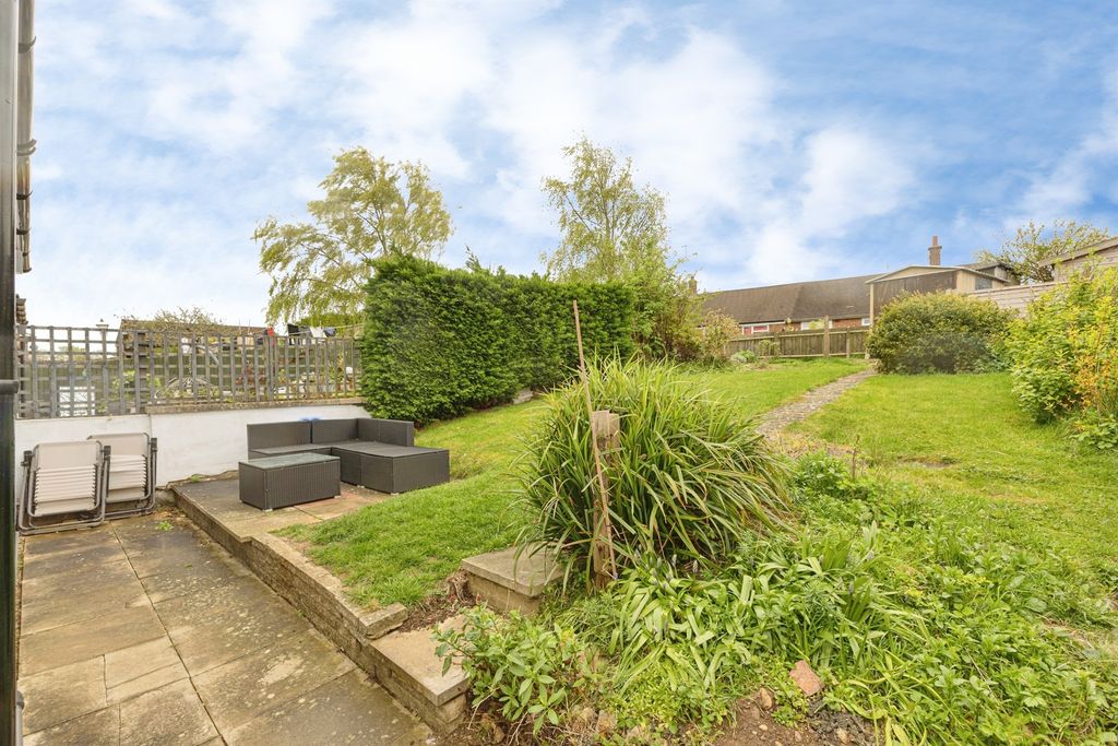 Property photo 3 of 14