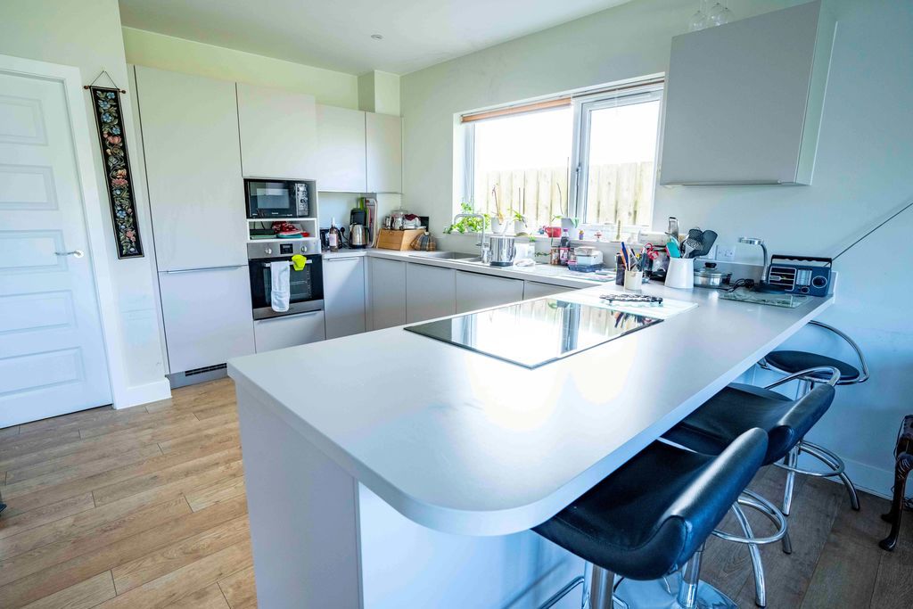 Property photo 3 of 35 Photo 24