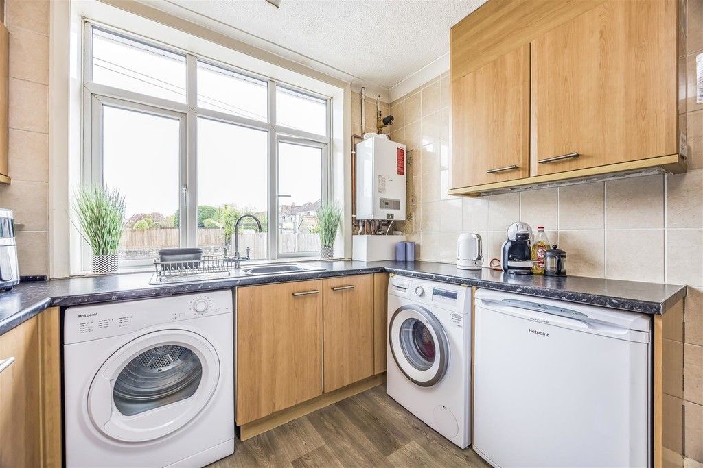 Property photo 3 of 13 6