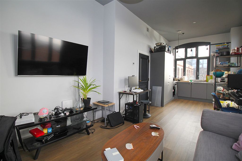 Property photo 2 of 19 Lounge / Diner